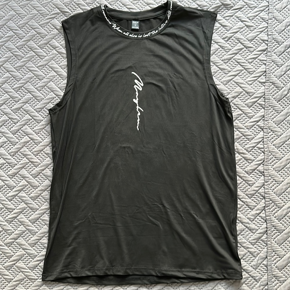 SHEIN- Black sleeveless top t shirt: Small